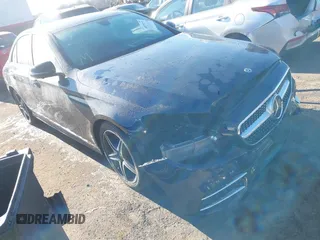 2019 Mercedes-Benz E-Class E 300 with VIN WDDZF4KB8KA624403, listed as a IAAI auction lot 40979733 with 76,496 mi miles. Bid and sale history available at carsss.com. Image 6.