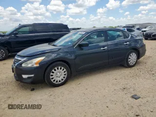 2015 Nissan Altima 2.5 with VIN 1N4AL3AP3FN912874, listed as a Copart auction lot 62216435 with 204,121 mi miles and Salvage title. Bid and sale history available at DreamBid. Image 1.