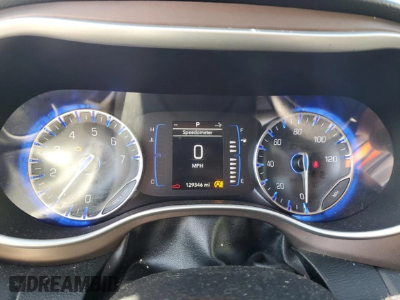 2019 Chrysler Pacifica Touring L with VIN 2C4RC1BG8KR537514, listed as a Copart auction lot 57788625 with 129,346 mi miles and Salvage title. Bid and sale history available at DreamBid. Image 9.