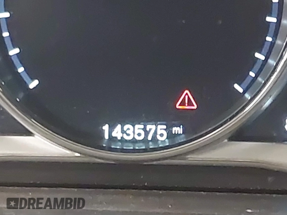 2015 Volvo V60 Cross Country T5 with VIN YV4612HK8F1001602, listed as a IAAI auction lot 41435154 with 143,575 mi miles. Bid and sale history available at carsss.com. Image 16.