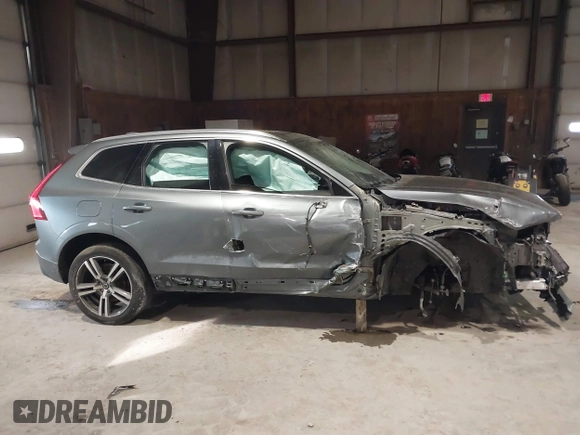 2020 Volvo XC60 Momentum with VIN YV4A22RK3L1416053, listed as a IAAI auction lot 41254175 with 52,653 mi miles and . Bid and sale history available at DreamBid. Image 14.