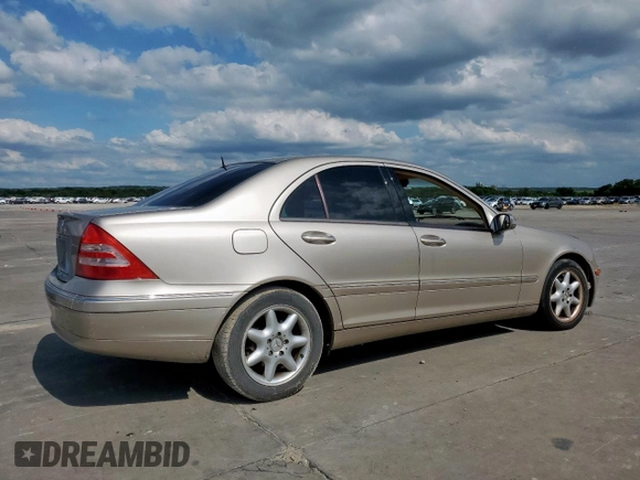 2003 Mercedes-Benz C 240 с VIN WDBRF61J13A417012, выставлен на аукционе Copart как лот 58729475 с пробегом 154 465 миль миль и Списание • Salvage title. История ставок и продаж доступна на DreamBid. Изображение 3.