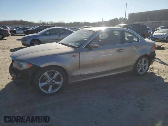 2009 BMW 1 Series 128i with VIN WBAUP73509VK76303, listed as a Copart auction lot 88517355 with 93,559 mi miles and Salvage Title. Bid and sale history available at carsss.com. Image 1.