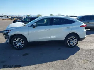2022 Toyota Venza LE with VIN JTEAAAAH1NJ110449, listed as a IAAI auction lot 41602152 with 19,228 mi miles. Bid and sale history available at carsss.com. Image 15.