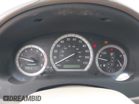 2004 Toyota Sienna XLE with VIN 5TDZA22CX4S141877, listed as a IAAI auction lot 42135971 with 219,688 mi miles. Bid and sale history available at carsss.com. Image 7.