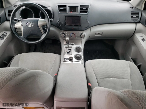 2010 Toyota Highlander with VIN 5TDBK3EH1AS023935, listed as a Copart auction lot 80963664 with 0 mi miles and Salvage Title. Bid and sale history available at carsss.com. Image 8.