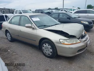 2000 Honda Accord LX z VIN JHMCG6655YC021000, wystawiony jako IAAI lot #42346815 z przebiegiem 101 812 mil mil oraz . Historia ofert i sprzedaży dostępna na DreamBid. Obrazek 1.