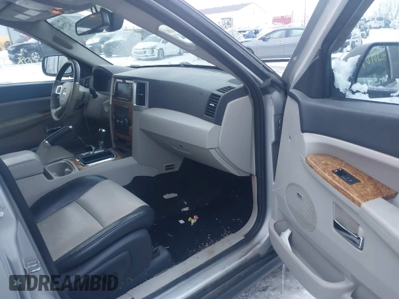 2008 Jeep Grand Cherokee with VIN 1J8HS58M58C117397, listed as a IAAI auction lot 41298484 with 208,095 mi miles and . Bid and sale history available at DreamBid. Image 5.