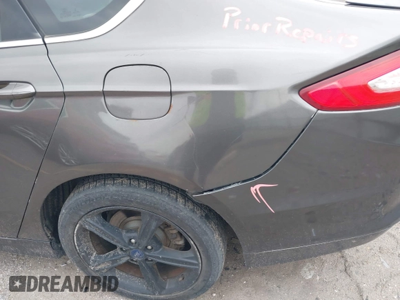 2016 Ford Fusion SE with VIN 3FA6P0HD0GR103013, listed as a IAAI auction lot 41920474 with 60,686 mi miles. Bid and sale history available at carsss.com. Image 6.