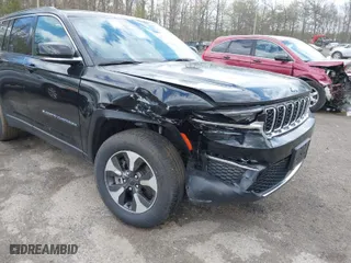 2024 Jeep Grand Cherokee 4xe with VIN 1C4RJYB6XRC709941, listed as a IAAI auction lot 42033603 with 43,152 mi miles. Bid and sale history available at carsss.com. Image 6.