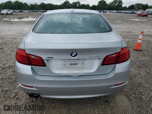 2014 BMW 5 Series 528i xDrive z VIN WBA5A7C5XED617311, wystawiony jako Copart lot #59398195 z przebiegiem 117 230 mil mil oraz Szkoda całkowita • Salvage title. Historia ofert i sprzedaży dostępna na DreamBid. Obrazek 6.