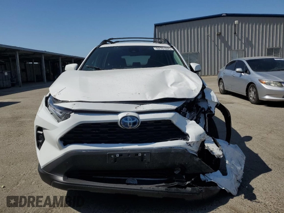 2023 Toyota RAV4 Hybrid XLE z VIN 2T3UWRFV2PW175962, wystawiony jako Copart lot #62761025 z przebiegiem 9 944 mil mil oraz Szkoda całkowita • Salvage title. Historia ofert i sprzedaży dostępna na DreamBid. Obrazek 5.
