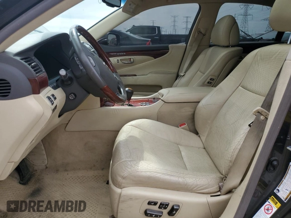 2010 Lexus LS 460 z VIN JTHCL5EF5A5005308, wystawiony jako Copart lot #53843895 z przebiegiem Nie podano mil oraz Szkoda całkowita • Salvage title. Historia ofert i sprzedaży dostępna na DreamBid. Obrazek 7.