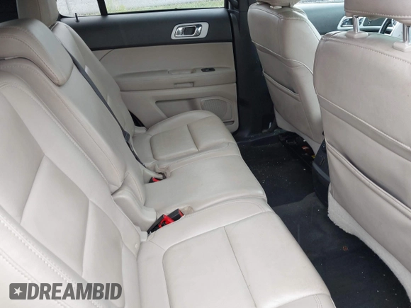 2014 Ford Explorer XLT z VIN 1FM5K7D82EGC57549, wystawiony jako IAAI lot #42351554 z przebiegiem 157 473 mil mil oraz . Historia ofert i sprzedaży dostępna na DreamBid. Obrazek 8.
