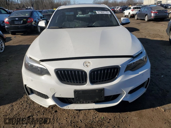2015 BMW 2 Series 228i xDrive with VIN WBA1F7C58FV367269, listed as a Copart auction lot 87902715 with 67,151 mi miles and Salvage Title. Bid and sale history available at carsss.com. Image 5.