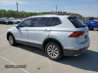 2018 Volkswagen Tiguan SEL z VIN 3VV3B7AXXJM214182, wystawiony jako Copart lot #53783515 z przebiegiem 117 466 mil mil oraz Szkoda całkowita • Salvage title. Historia ofert i sprzedaży dostępna na DreamBid. Obrazek 2.