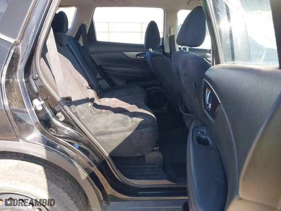 2016 Nissan Rogue S with VIN JN8AT2MV5GW143468, listed as a IAAI auction lot 41931113 with 132,497 mi miles. Bid and sale history available at carsss.com. Image 8.