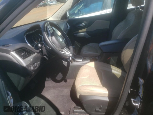 2017 Jeep Cherokee Limited z VIN 1C4PJMDS6HW581012, wystawiony jako Copart lot #56578105 z przebiegiem 141 767 mil mil oraz Szkoda całkowita • Salvage title. Historia ofert i sprzedaży dostępna na DreamBid. Obrazek 7.