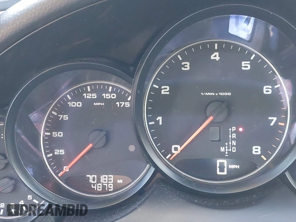 2018 Porsche Cayenne z VIN WP1AA2A24JKA02500, wystawiony jako IAAI lot #41885724 z przebiegiem 70 183 mil mil oraz . Historia ofert i sprzedaży dostępna na DreamBid. Obrazek 16.
