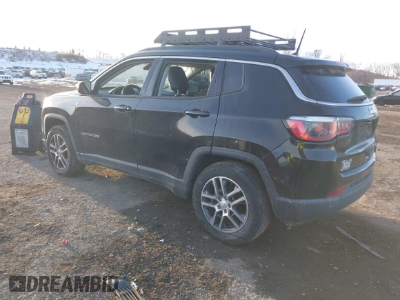 2018 Jeep Compass Altitude with VIN 3C4NJDBB5JT117506, listed as a IAAI auction lot 41447381 with 93,577 mi miles and . Bid and sale history available at carsss.com. Image 3.