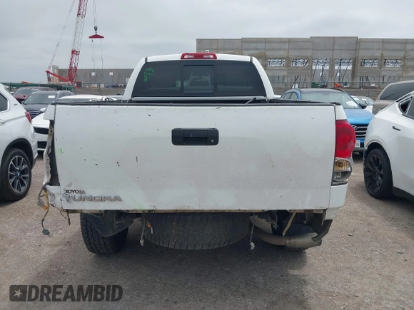 2008 Toyota Tundra z VIN 5TFRV54198X040153, wystawiony jako IAAI lot #42407051 z przebiegiem 318 500 mil mil oraz . Historia ofert i sprzedaży dostępna na DreamBid. Obrazek 16.