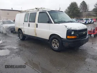 2005 Chevrolet Express Cargo Van with VIN 1GCFG15X651249132, listed as a IAAI auction lot 41736308 with 1,939 mi miles. Bid and sale history available at carsss.com. Image 1.