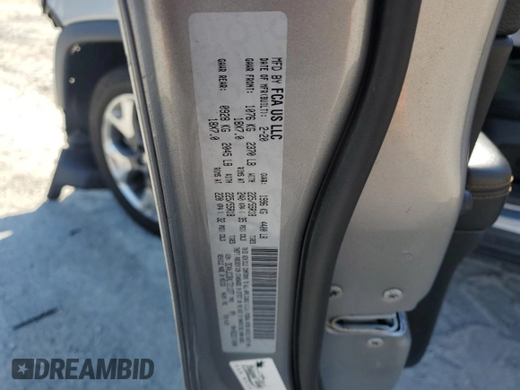 2020 Jeep Compass Limited z VIN 3C4NJCCBXLT211277, wystawiony jako Copart lot #58829525 z przebiegiem 66 223 mil mil oraz Nie do naprawy • Non repairable. Historia ofert i sprzedaży dostępna na DreamBid. Obrazek 13.