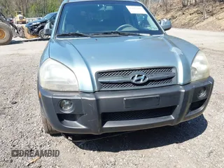 2006 Hyundai Tucson GLS with VIN KM8JN12D06U285856, listed as a IAAI auction lot 42112640 with 157,016 mi miles. Bid and sale history available at carsss.com. Image 12.
