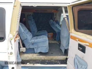 1994 Chevrolet Chevy Van с VIN 1GBEG25K7RF171947, выставлен на аукционе IAAI как лот 42483170 с пробегом 173 855 миль миль и . История ставок и продаж доступна на DreamBid. Изображение 8.