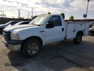 2007 Ford F-350 XL z VIN 1FDSF34527EB35309, wystawiony jako Copart lot #55055445 z przebiegiem 353 825 mil mil oraz Szkoda całkowita • Salvage title. Historia ofert i sprzedaży dostępna na DreamBid. Obrazek 1.