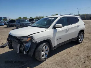 2019 Jeep Compass Latitude z VIN 3C4NJCBB7KT854959, wystawiony jako Copart lot #55556235 z przebiegiem 53 470 mil mil oraz Szkoda całkowita • Salvage title. Historia ofert i sprzedaży dostępna na DreamBid. Obrazek 1.