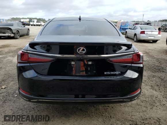 2024 Lexus ES 300h with VIN 58ABA1C15RU043954, listed as a Copart auction lot 44977915 with 9,880 mi miles and Salvage title. Bid and sale history available at DreamBid. Image 6.