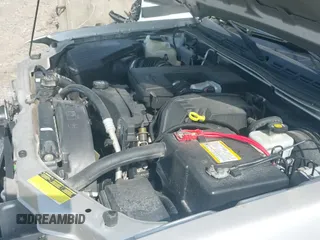 2005 Chevrolet Colorado 1SE LS Z71 с VIN 1GCDT136858172977, выставлен на аукционе IAAI как лот 42782513 с пробегом 130 467 миль миль и . История ставок и продаж доступна на DreamBid. Изображение 19.