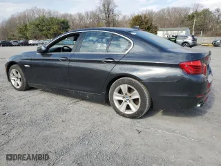 2013 BMW 5 Series 528i xDrive with VIN WBAXH5C50DD113275, listed as a Copart auction lot 50080735 with 128,872 mi miles and Clean Title. Bid and sale history available at carsss.com. Image 2.