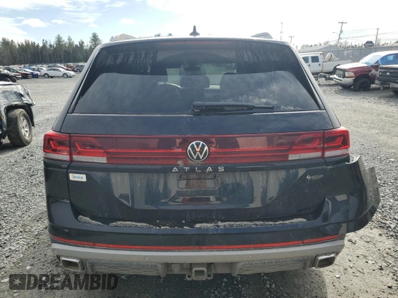 2024 Volkswagen Atlas Peak Edition SE z VIN 1V2CR2CA5RC599779, wystawiony jako Copart lot #49791115 z przebiegiem 25 580 mil mil oraz Szkoda całkowita • Salvage title. Historia ofert i sprzedaży dostępna na DreamBid. Obrazek 6.