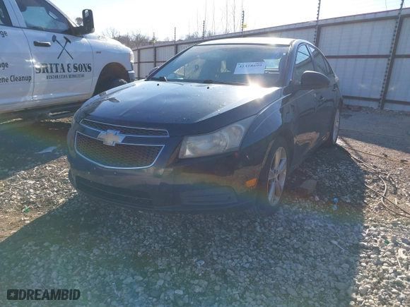 2013 Chevrolet Cruze LS with VIN 1G1PA5SH0D7240005, listed as a IAAI auction lot 41418699 with 132,556 mi miles. Bid and sale history available at carsss.com. Image 17.
