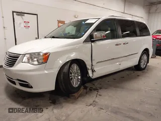 2016 Chrysler Town & Country Touring-L with VIN 2C4RC1CG3GR284527, listed as a IAAI auction lot 41898213 with 198,148 mi miles. Bid and sale history available at carsss.com. Image 22.