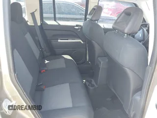 2008 Jeep Patriot Sport with VIN 1J8FT28W18D636073, listed as a IAAI auction lot 42030817 with 103,122 mi miles. Bid and sale history available at carsss.com. Image 8.