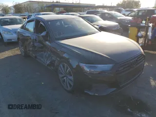 2022 Audi A6 Premium z VIN WAUD3BF22NN033019, wystawiony jako Copart lot #65475622 z przebiegiem 9 215 mil mil oraz . Historia ofert i sprzedaży dostępna na DreamBid. Obrazek 1.