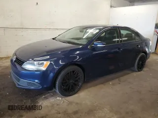 2014 Volkswagen Jetta SE с VIN 3VWD17AJ7EM428230, выставлен на аукционе Copart как лот 63944345 с пробегом 166 370 миль миль и Чистый • Clean title. История ставок и продаж доступна на DreamBid. Изображение 1.