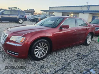 2013 Chrysler 300 z VIN 2C3CCAAG0DH558720, wystawiony jako Copart lot #86269934 z przebiegiem 181 649 mil mil oraz Czysty tytuł • Clean title. Historia ofert i sprzedaży dostępna na DreamBid. Obrazek 1.