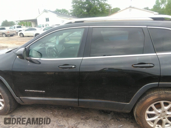 2014 Jeep Cherokee Latitude with VIN 1C4PJLCB1EW231178, listed as a IAAI auction lot 42128894 with 121,412 mi miles. Bid and sale history available at carsss.com. Image 14.