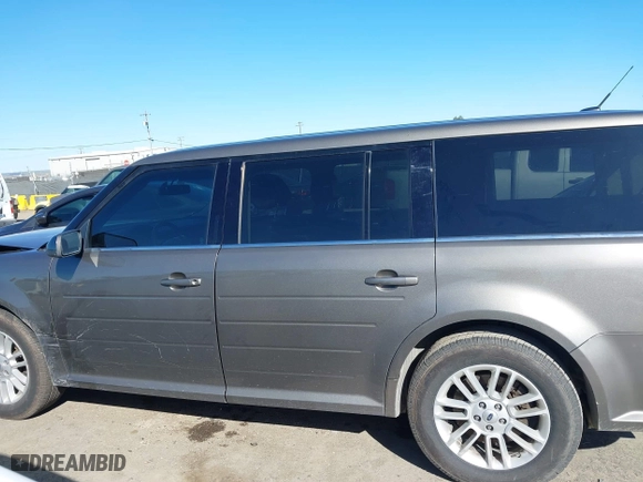 2014 Ford Flex SEL with VIN 2FMGK5C82EBD31669, listed as a IAAI auction lot 41712254 with 121,207 mi miles. Bid and sale history available at carsss.com. Image 14.