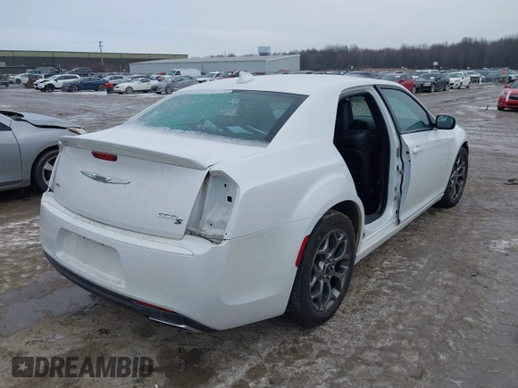 2016 Chrysler 300 300S with VIN 2C3CCAGG2GH261802, listed as a IAAI auction lot 41547415 with 77,046 mi miles. Bid and sale history available at carsss.com. Image 4.