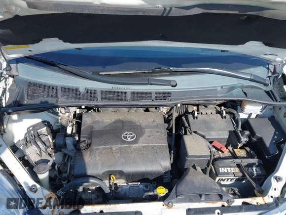 2011 Toyota Sienna XLE AAS with VIN 5TDYK3DC7BS054012, listed as a IAAI auction lot 41752182 with 123,226 mi miles and . Bid and sale history available at DreamBid. Image 10.