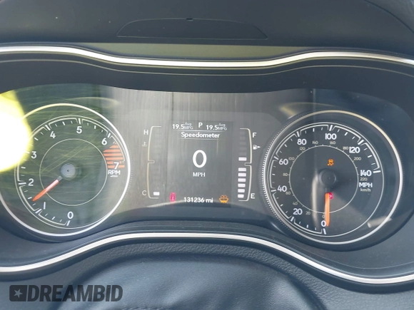 2019 Jeep Cherokee Latitude with VIN 1C4PJLCB9KD109451, listed as a IAAI auction lot 39941419 with 131,236 mi miles. Bid and sale history available at carsss.com. Image 7.