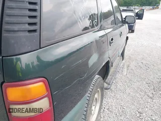 2001 Chevrolet Tahoe LT with VIN 1GNEC13T11R138465, listed as a IAAI auction lot 42447716 with Not provided miles and . Bid and sale history available at DreamBid. Image 13.