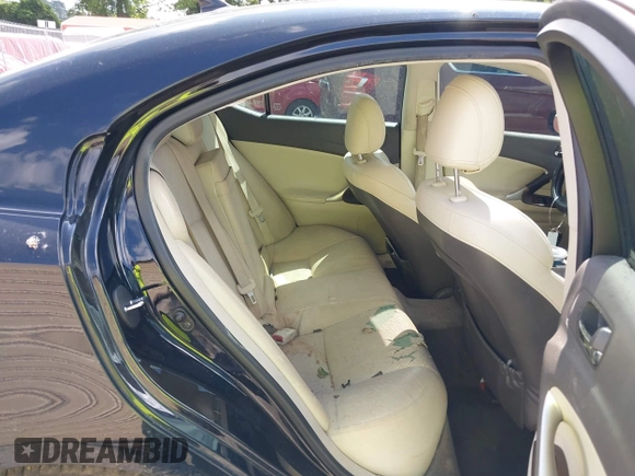 2011 Lexus IS 250 with VIN JTHBF5C22B5152447, listed as a IAAI auction lot 42445752 with 194,655 mi miles and . Bid and sale history available at DreamBid. Image 8.