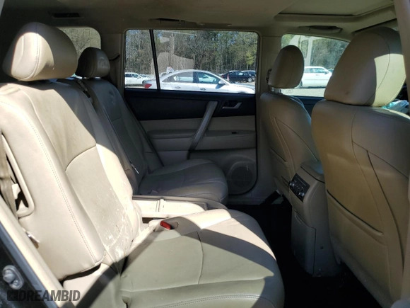 2013 Toyota Highlander with VIN 5TDZK3EH3DS115700, listed as a Copart auction lot 50518195 with 104,040 mi miles and Salvage Title. Bid and sale history available at carsss.com. Image 11.
