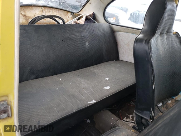 1972 Volkswagen Beetle with VIN 1122375419, listed as a Copart auction lot 41709335 with 90,833 mi miles and Clean Title. Bid and sale history available at DreamBid. Image 10.